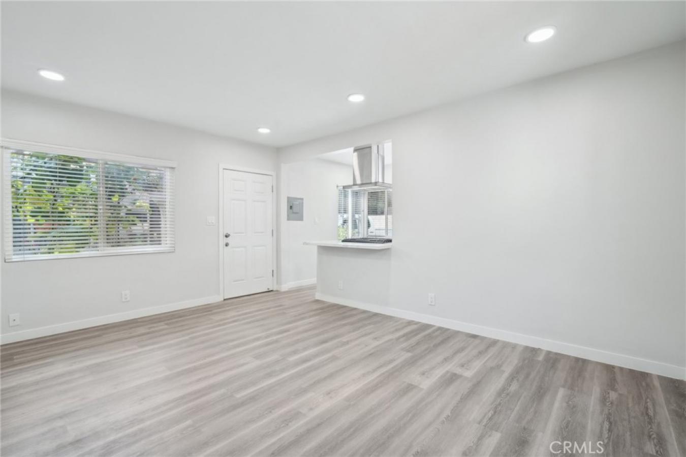 Los Angeles, California, 90066, United States, ,Residential,For Sale,1800965