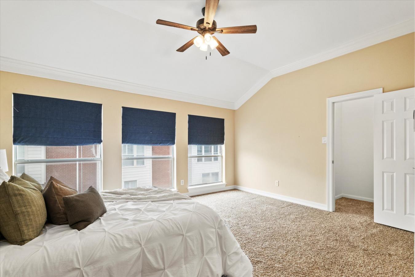 Dallas, Texas, 75219, United States, 3 Bedrooms Bedrooms, ,3 BathroomsBathrooms,Residential,For Sale,1800961