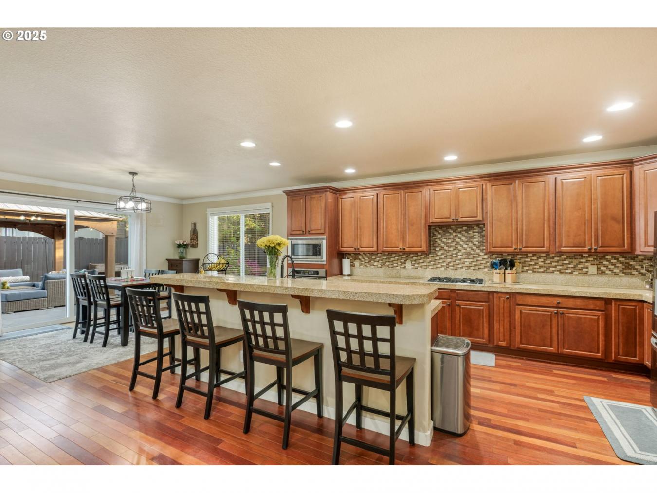 HappyValley, Oregon, 97086, United States, 5 Bedrooms Bedrooms, ,4 BathroomsBathrooms,Residential,For Sale,1808023