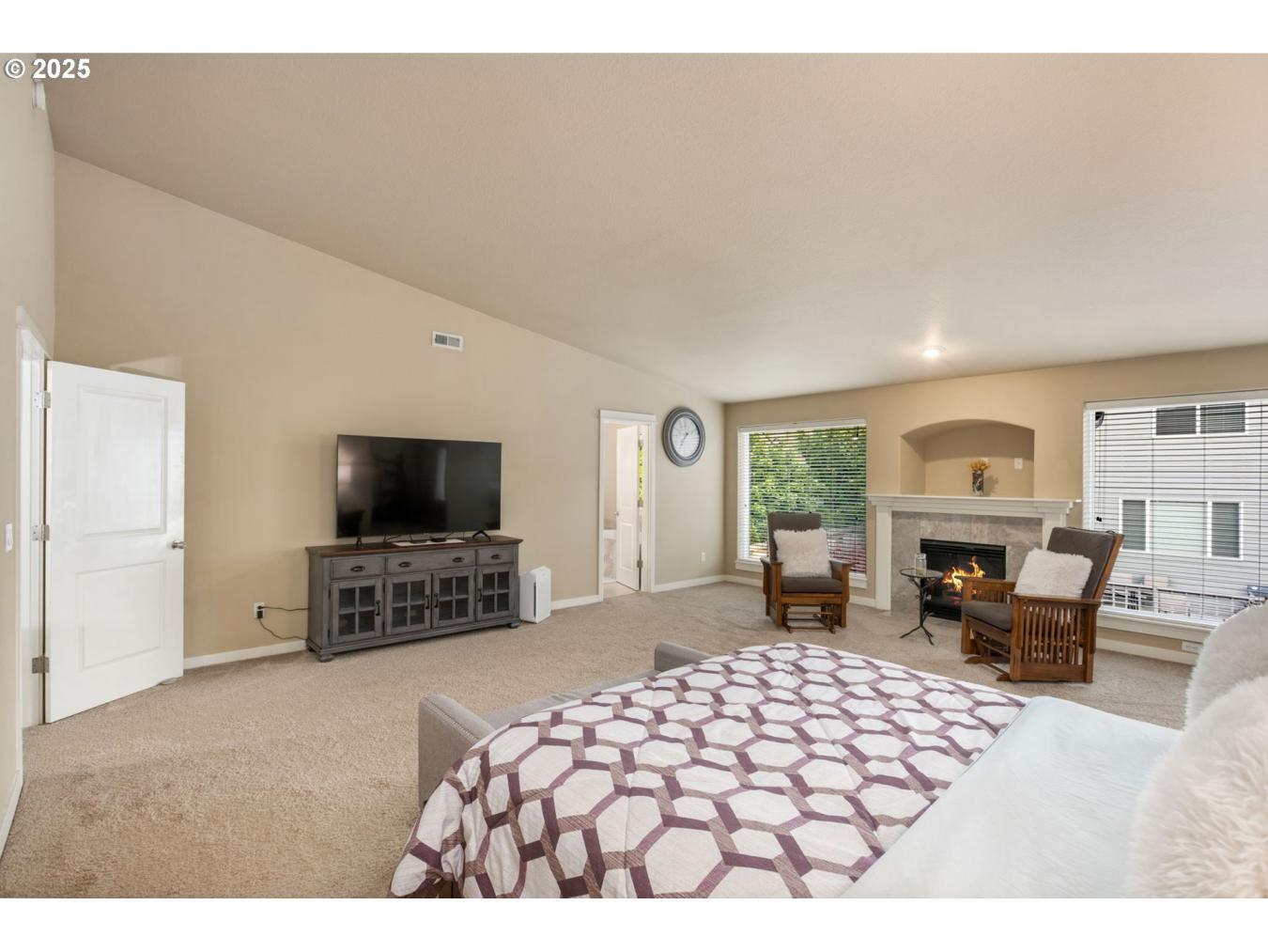 HappyValley, Oregon, 97086, United States, 5 Bedrooms Bedrooms, ,4 BathroomsBathrooms,Residential,For Sale,1808023