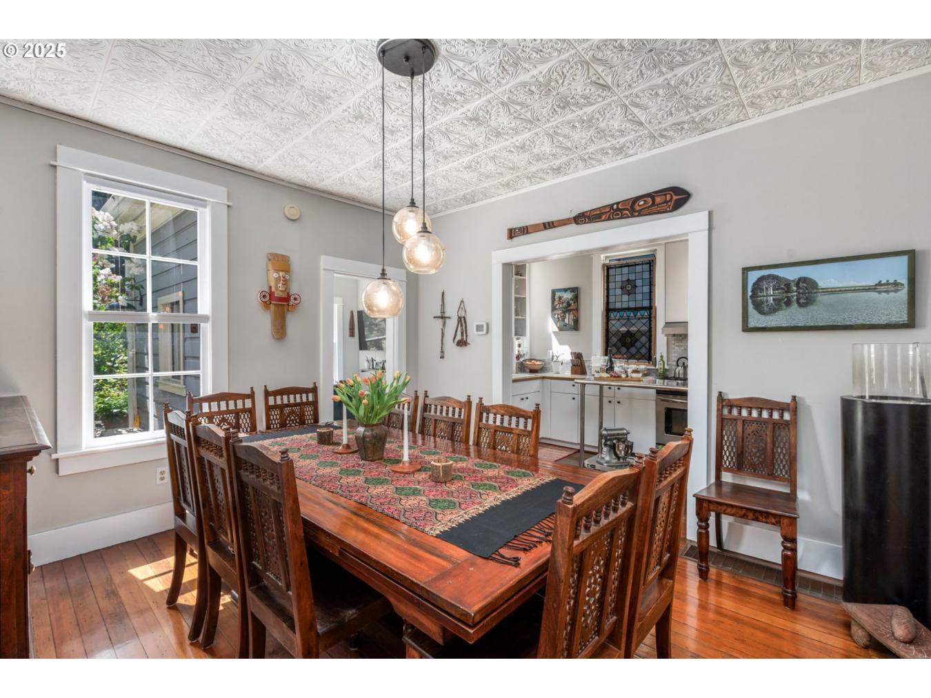 Portland, Oregon, 97201, United States, 2 Bedrooms Bedrooms, ,1 BathroomBathrooms,Residential,For Sale,1808022