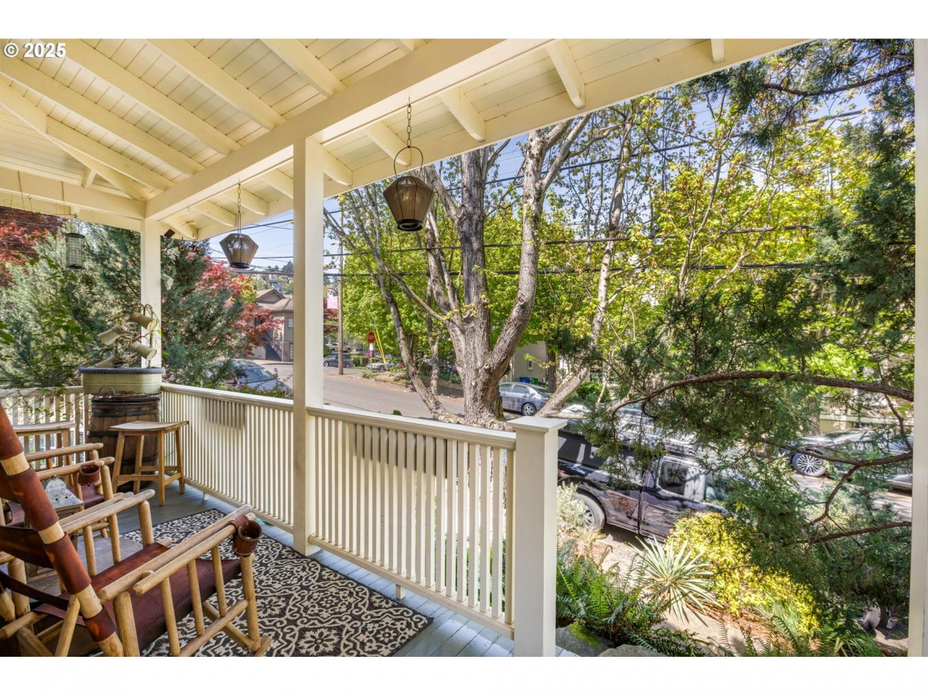 Portland, Oregon, 97201, United States, 2 Bedrooms Bedrooms, ,1 BathroomBathrooms,Residential,For Sale,1808022