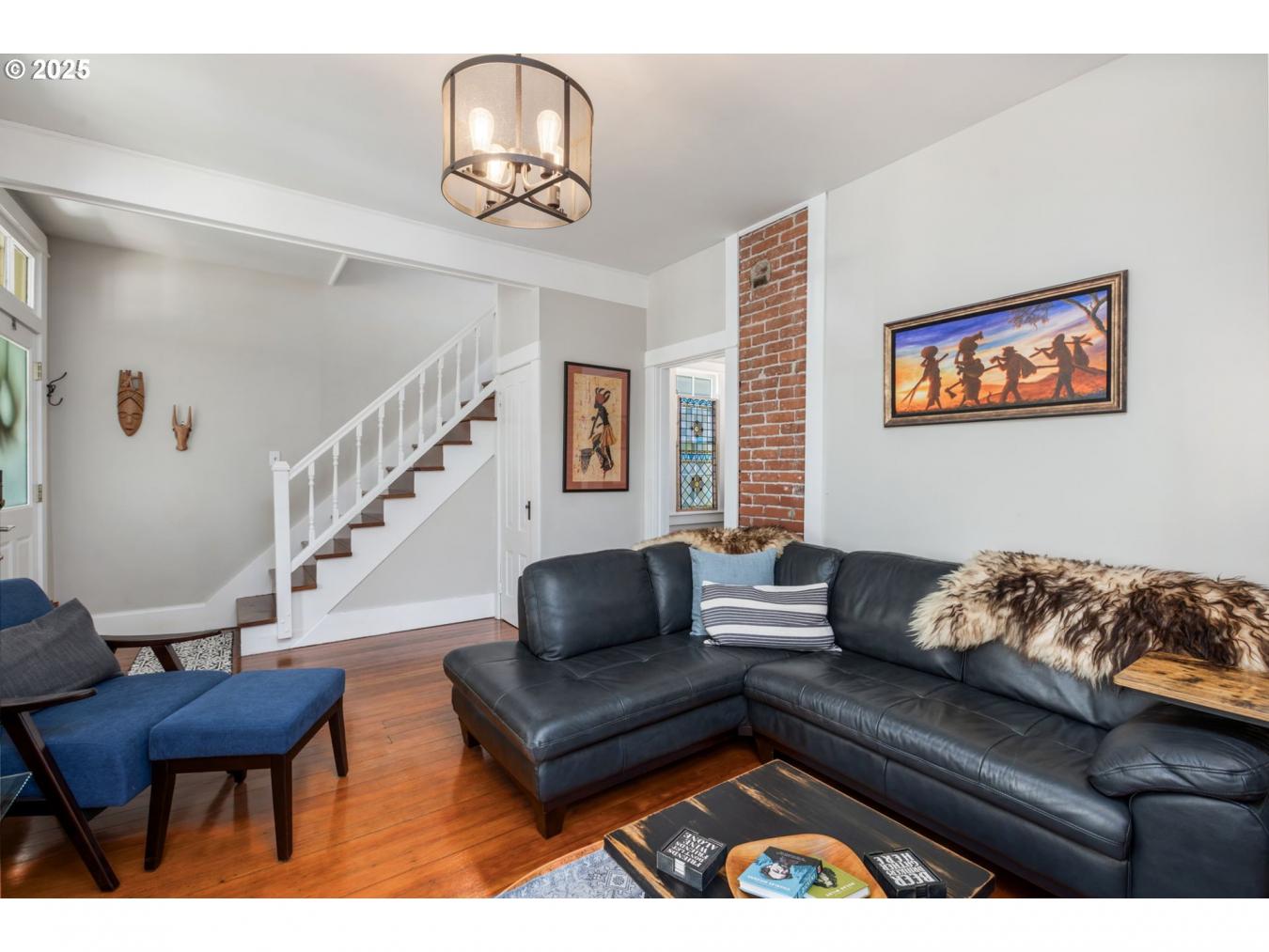 Portland, Oregon, 97201, United States, 2 Bedrooms Bedrooms, ,1 BathroomBathrooms,Residential,For Sale,1808022
