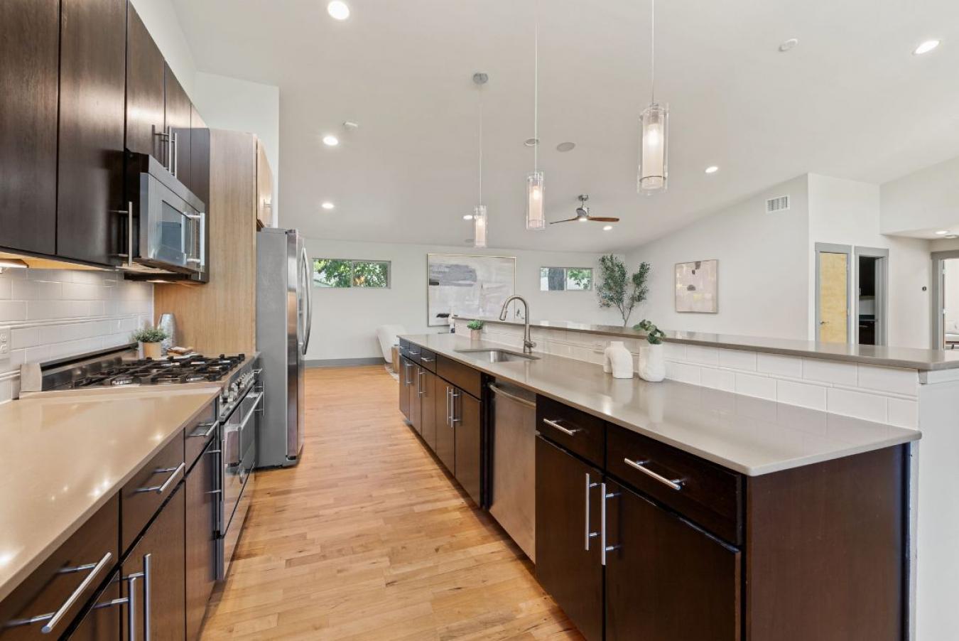 Austin, Texas, 78756, United States, 3 Bedrooms Bedrooms, ,3 BathroomsBathrooms,Residential,For Sale,1808019