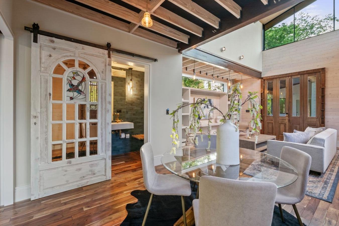 Austin, Texas, 78756, United States, 3 Bedrooms Bedrooms, ,3 BathroomsBathrooms,Residential,For Sale,1808019