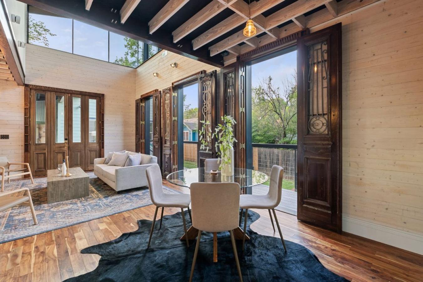 Austin, Texas, 78756, United States, 3 Bedrooms Bedrooms, ,3 BathroomsBathrooms,Residential,For Sale,1808019