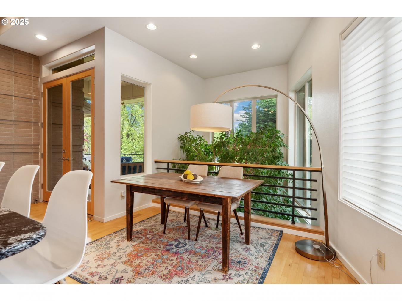 Camas, Washington, 98607, United States, 5 Bedrooms Bedrooms, ,3 BathroomsBathrooms,Residential,For Sale,1808018