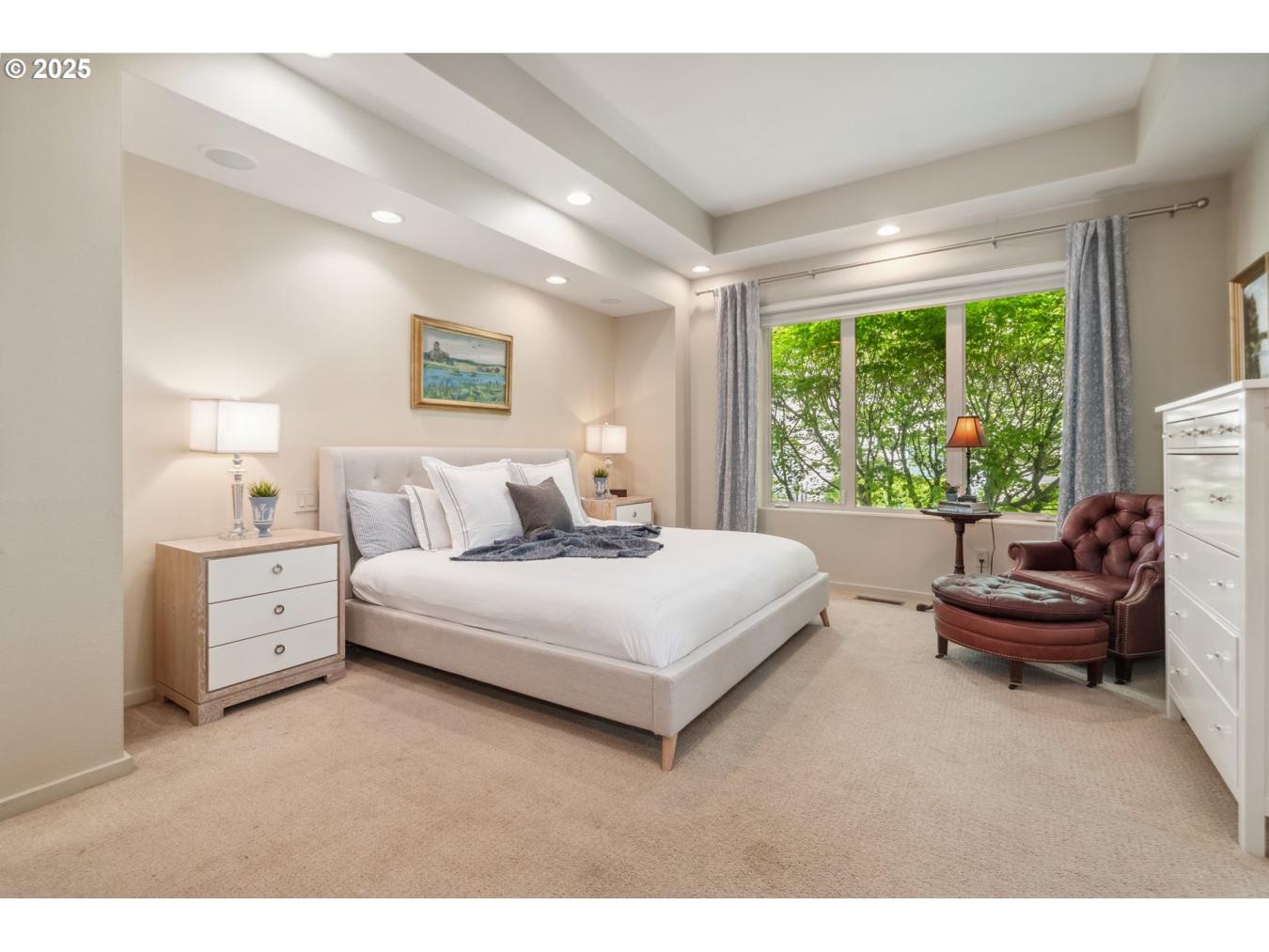 Camas, Washington, 98607, United States, 5 Bedrooms Bedrooms, ,3 BathroomsBathrooms,Residential,For Sale,1808018