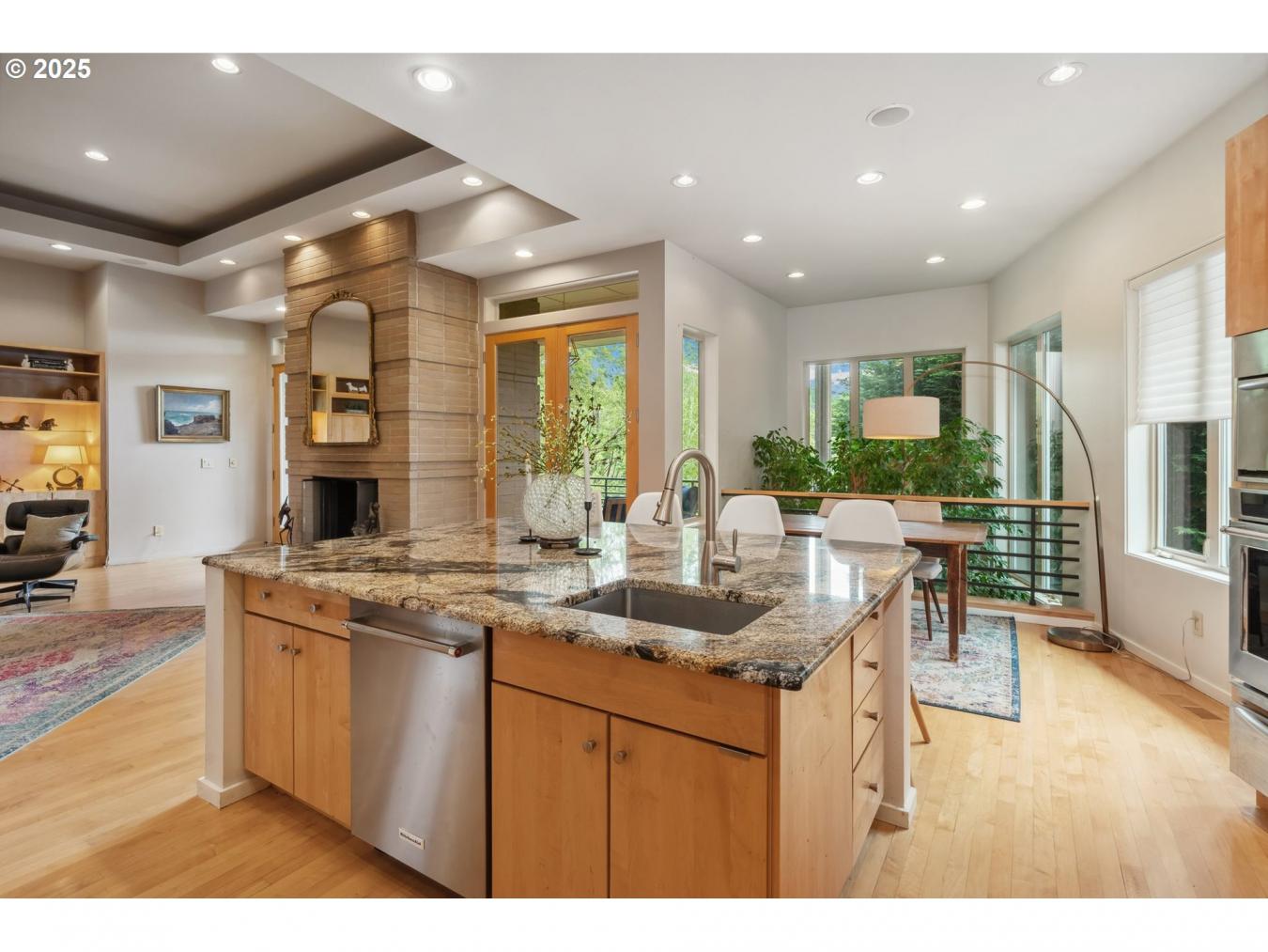 Camas, Washington, 98607, United States, 5 Bedrooms Bedrooms, ,3 BathroomsBathrooms,Residential,For Sale,1808018