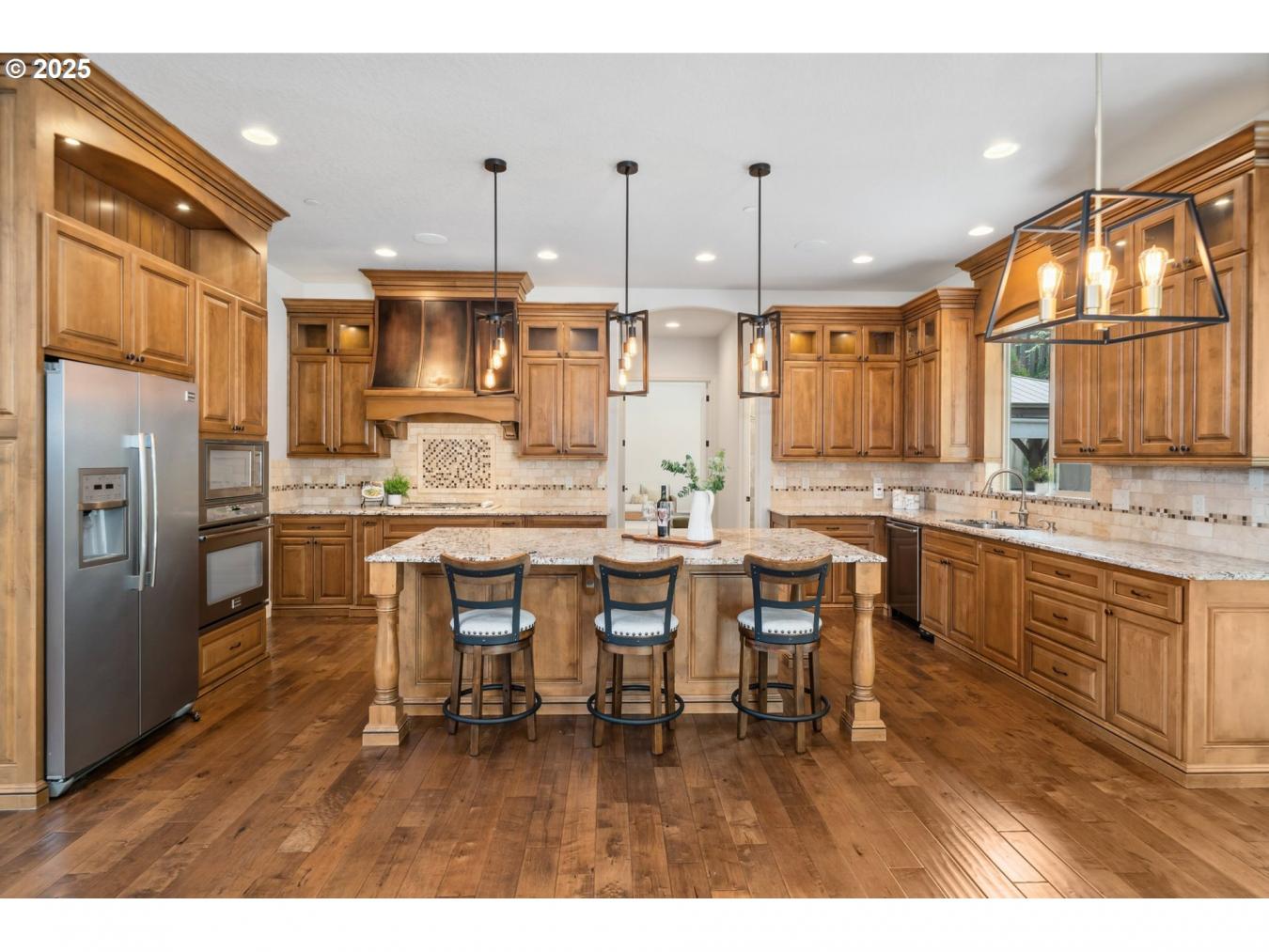 Camas, Washington, 98607, United States, 5 Bedrooms Bedrooms, ,4 BathroomsBathrooms,Residential,For Sale,1808017