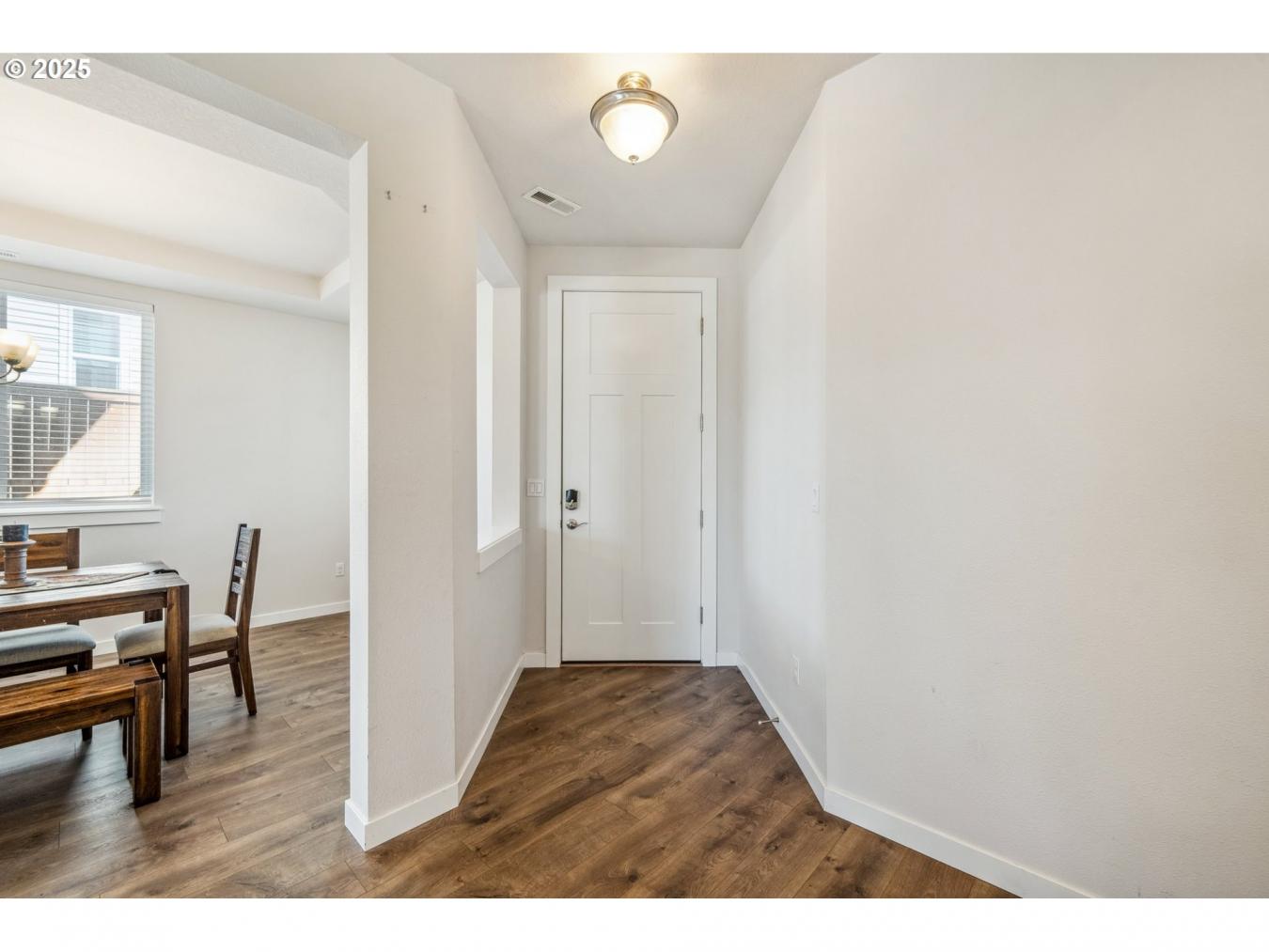 Camas, Washington, 98607, United States, 5 Bedrooms Bedrooms, ,3 BathroomsBathrooms,Residential,For Sale,1808016