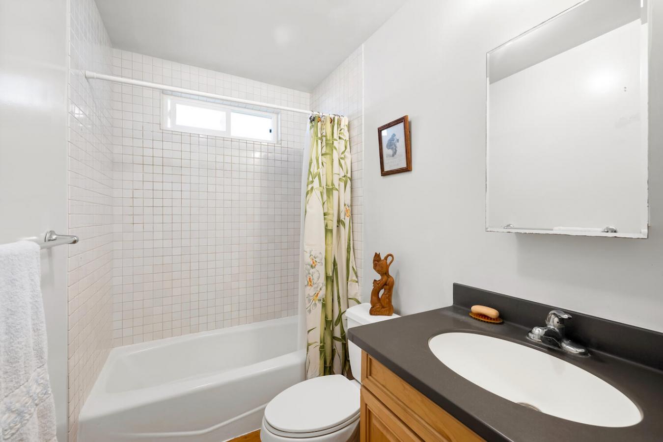 KAPAA, Hawaii, 96746, United States, 5 Bedrooms Bedrooms, ,3 BathroomsBathrooms,Residential,For Sale,1808005