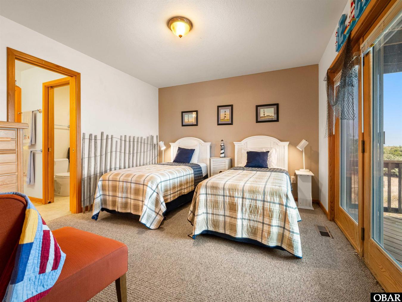 Corolla, North Carolina, 27927, United States, 5 Bedrooms Bedrooms, ,4 BathroomsBathrooms,Residential,For Sale,1808003