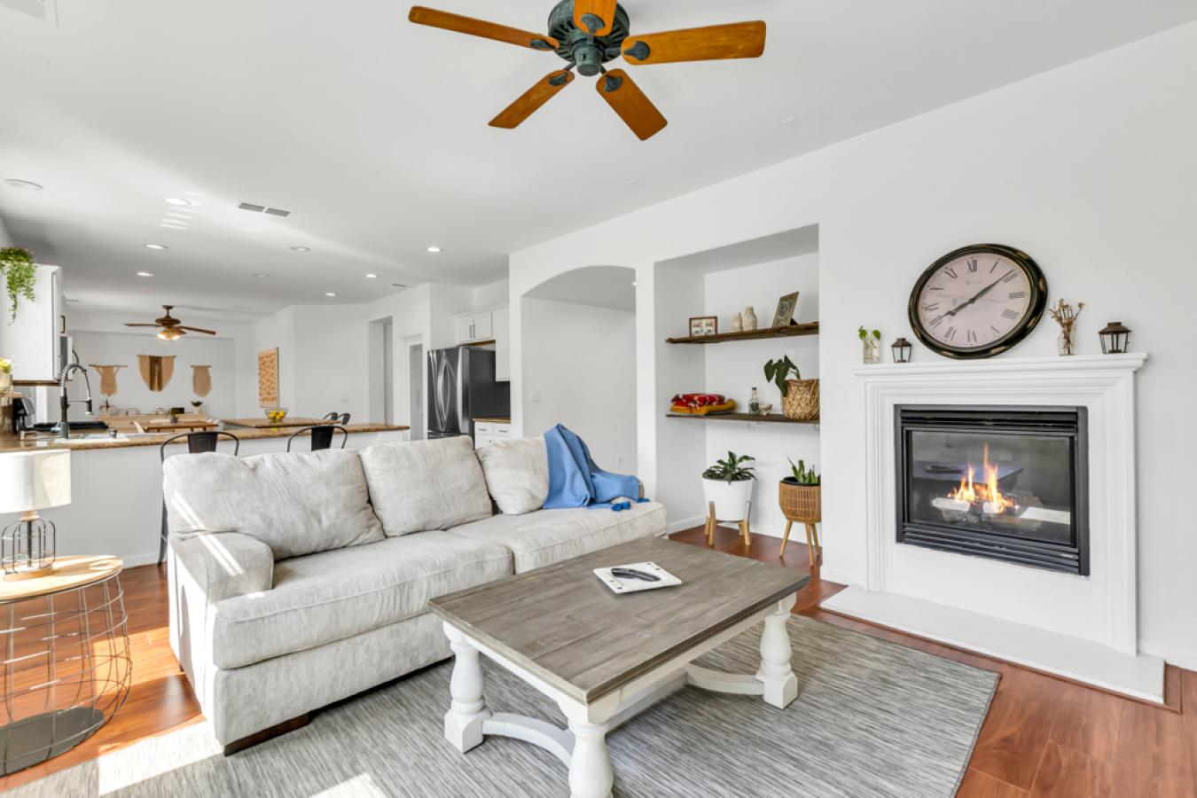 Elk Grove, California, 95757, United States, 5 Bedrooms Bedrooms, ,2 BathroomsBathrooms,Residential,For Sale,1808002