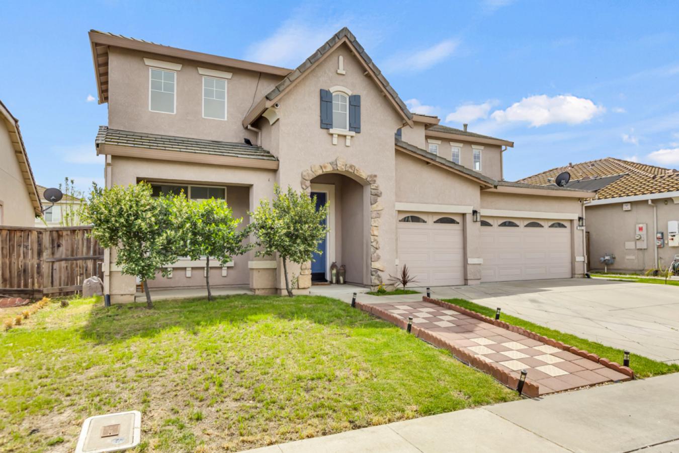 Elk Grove, California, 95757, United States, 5 Bedrooms Bedrooms, ,2 BathroomsBathrooms,Residential,For Sale,1808002