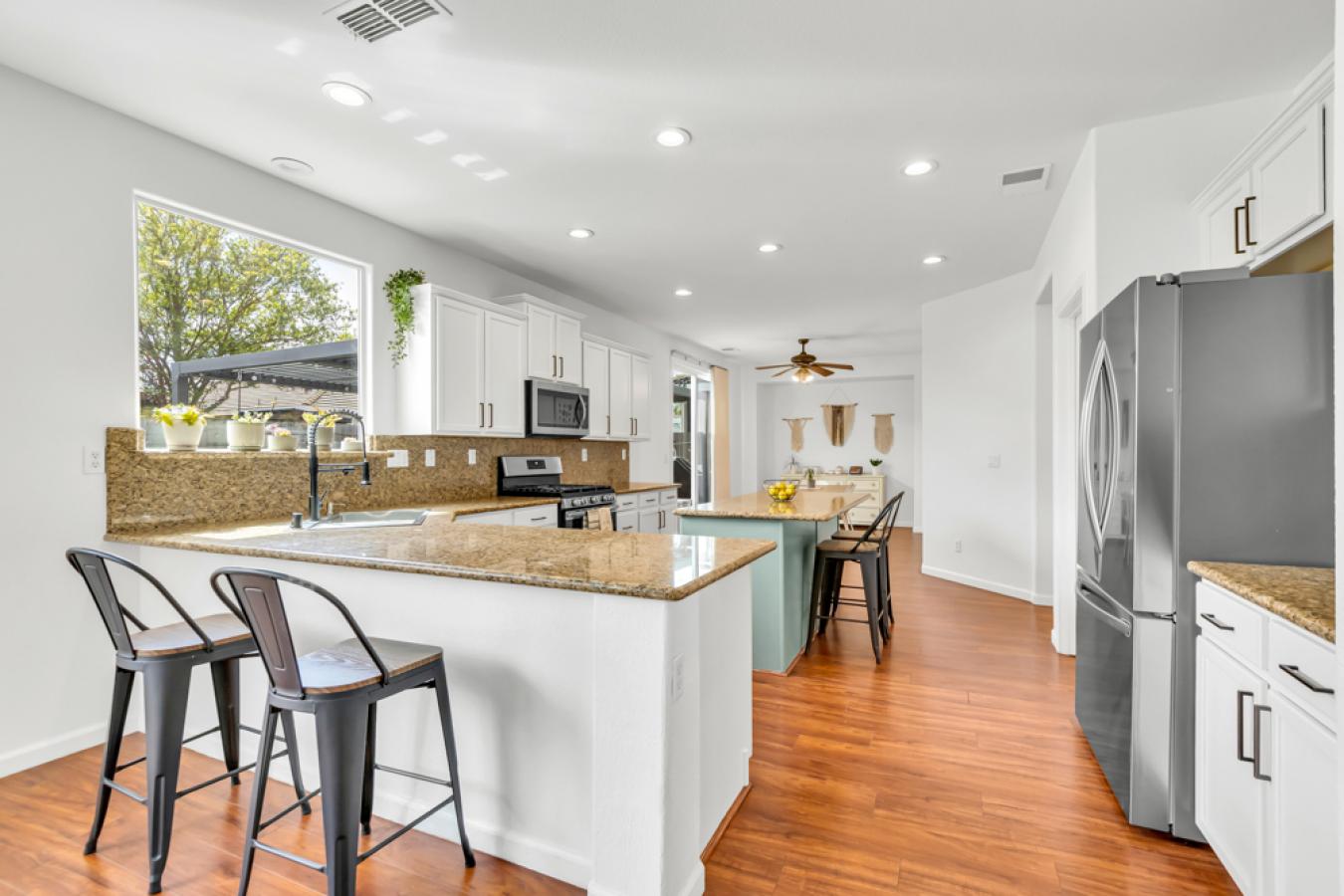 Elk Grove, California, 95757, United States, 5 Bedrooms Bedrooms, ,2 BathroomsBathrooms,Residential,For Sale,1808002