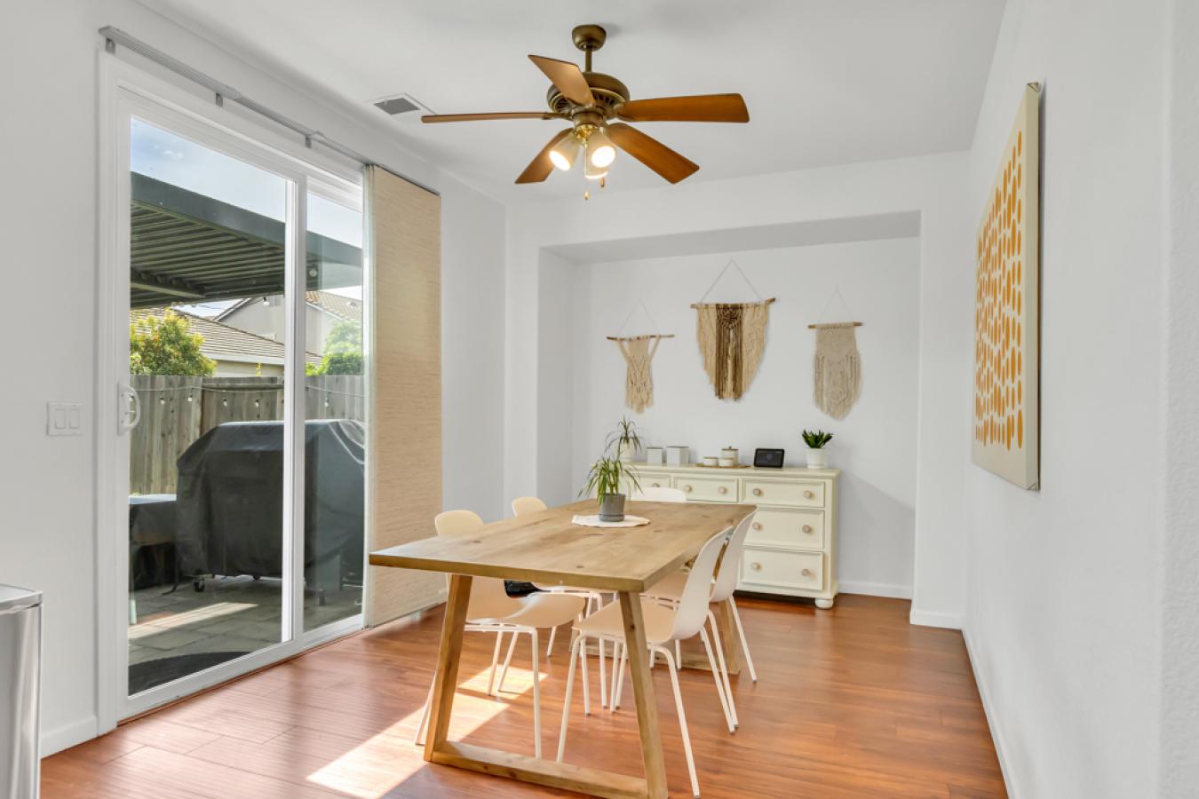Elk Grove, California, 95757, United States, 5 Bedrooms Bedrooms, ,2 BathroomsBathrooms,Residential,For Sale,1808002