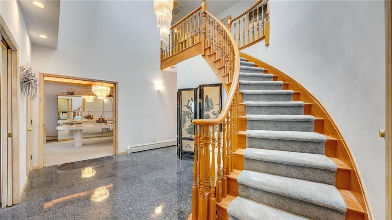 Staten Island, New York, 10312, United States, 5 Bedrooms Bedrooms, ,5 BathroomsBathrooms,Residential,For Sale,1807999