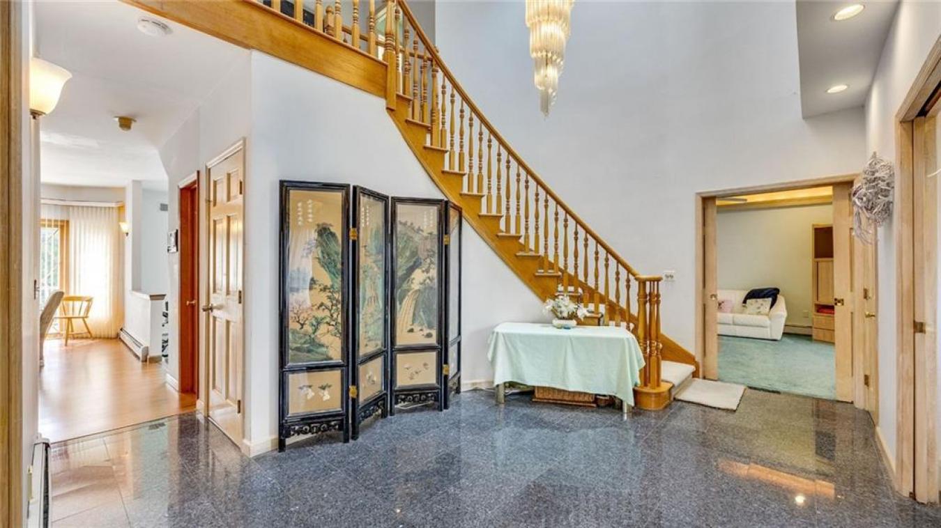 Staten Island, New York, 10312, United States, 5 Bedrooms Bedrooms, ,5 BathroomsBathrooms,Residential,For Sale,1807999