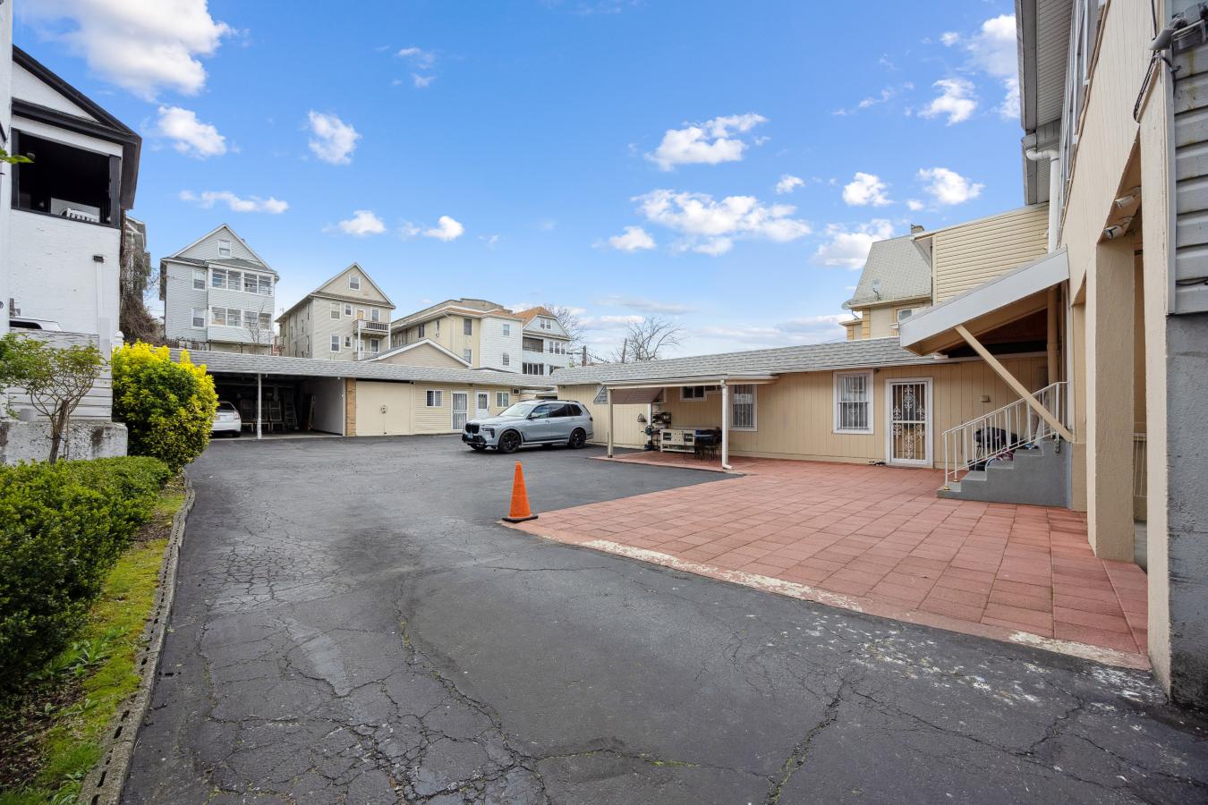 Staten Island, New York, 10301, United States, 5 Bedrooms Bedrooms, ,2 BathroomsBathrooms,Residential,For Sale,1807998