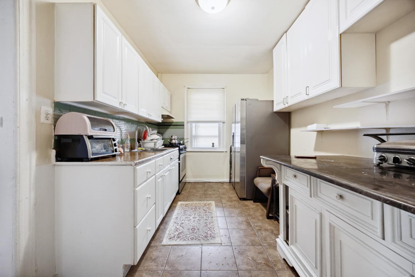 Staten Island, New York, 10301, United States, 5 Bedrooms Bedrooms, ,2 BathroomsBathrooms,Residential,For Sale,1807998