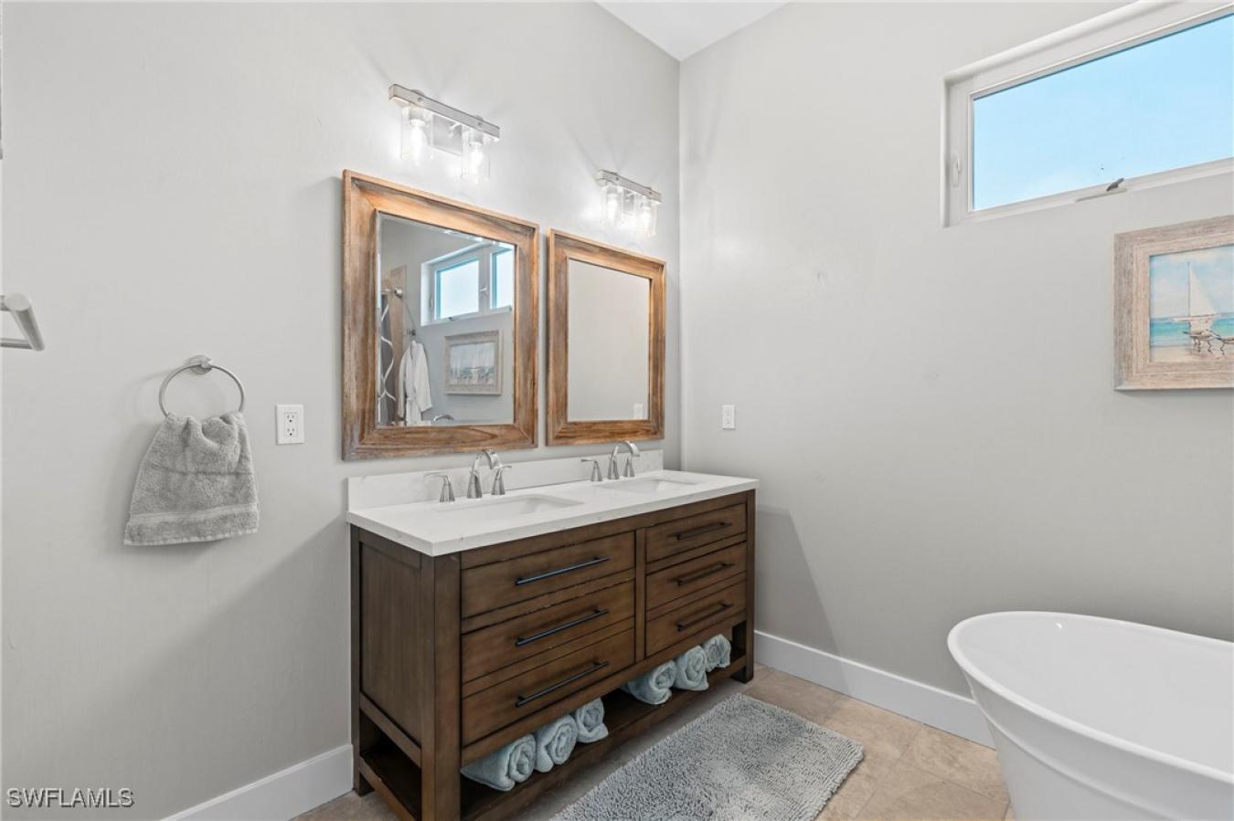 Upper Captiva, Florida, 33924, United States, 3 Bedrooms Bedrooms, ,3 BathroomsBathrooms,Residential,For Sale,1807997