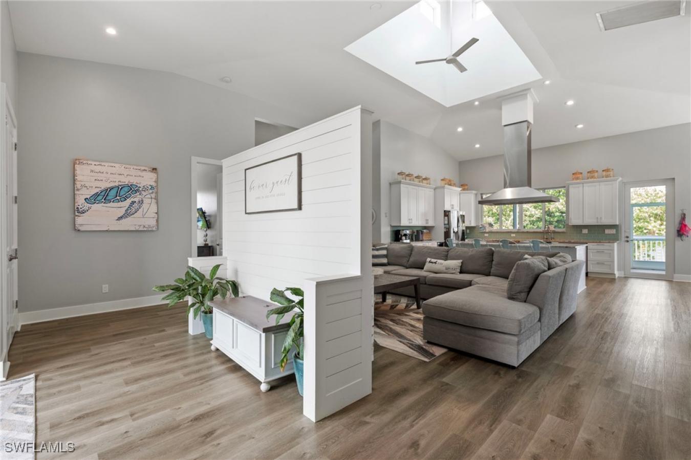 Upper Captiva, Florida, 33924, United States, 3 Bedrooms Bedrooms, ,3 BathroomsBathrooms,Residential,For Sale,1807997