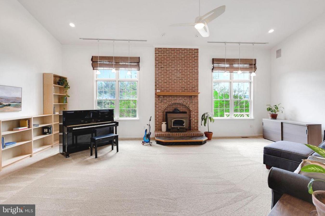 MOUNT AIRY, Maryland, 21771, United States, 4 Bedrooms Bedrooms, ,3 BathroomsBathrooms,Residential,For Sale,1807996