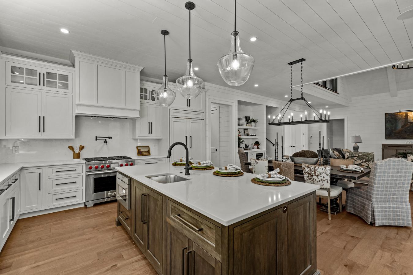 Highlands, North Carolina, 28741, United States, 5 Bedrooms Bedrooms, ,5 BathroomsBathrooms,Residential,For Sale,1800944