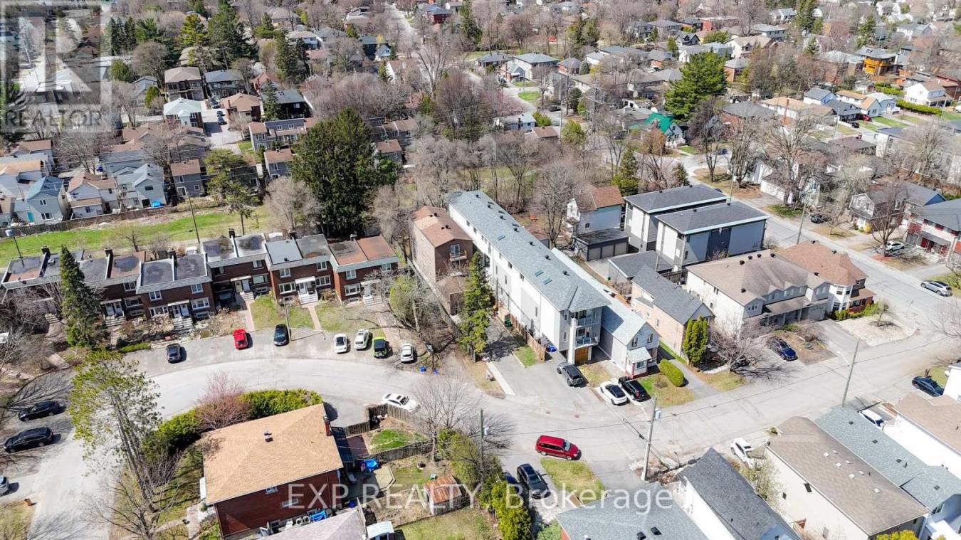 Ottawa, ON, K1Z7G3, Canada, 8 Bedrooms Bedrooms, ,Residential,For Sale,1807989