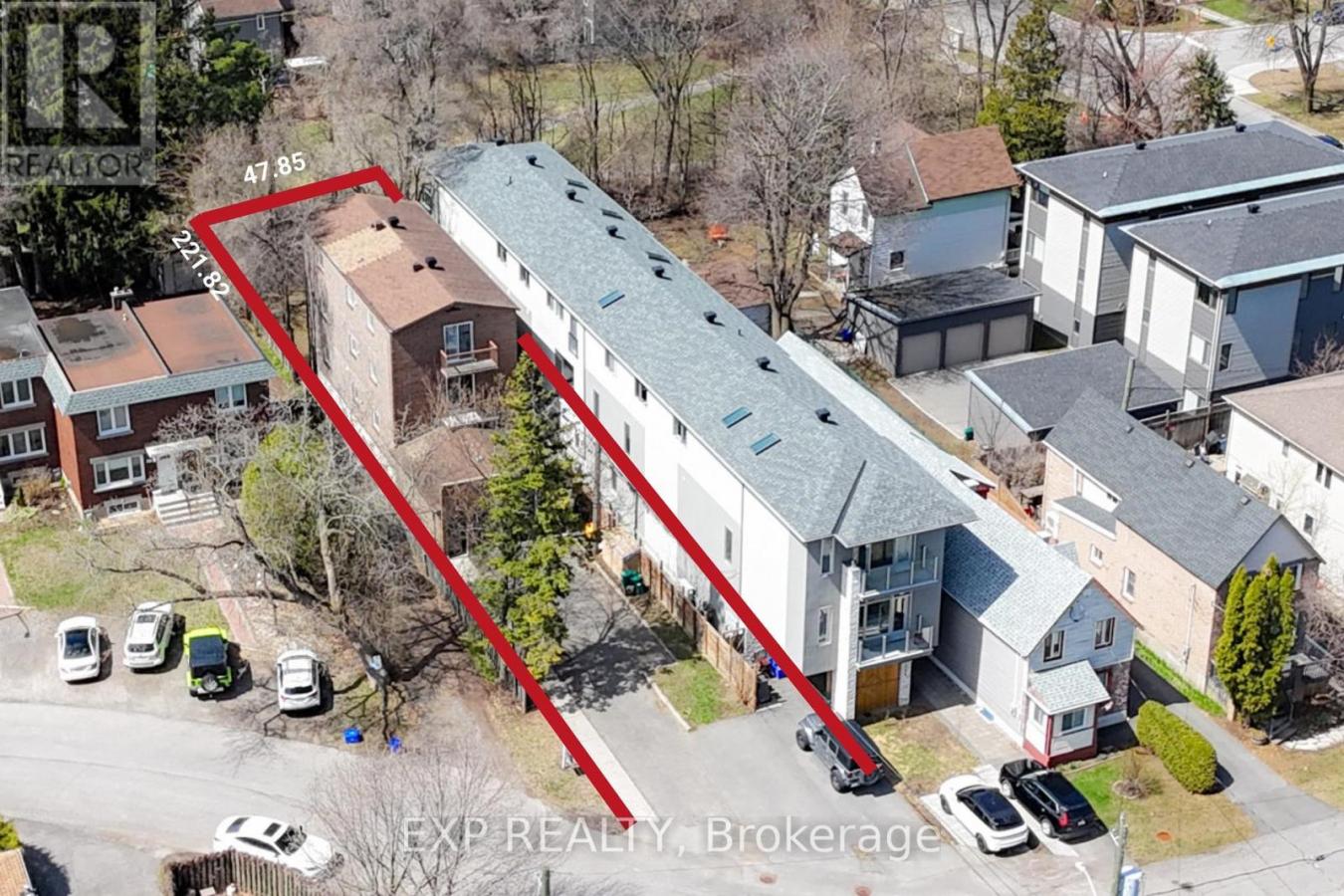 Ottawa, ON, K1Z7G3, Canada, 8 Bedrooms Bedrooms, ,Residential,For Sale,1807989