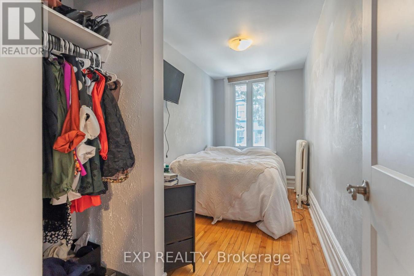 Ottawa, ON, K1N5E9, Canada, 6 Bedrooms Bedrooms, ,Residential,For Sale,1807988