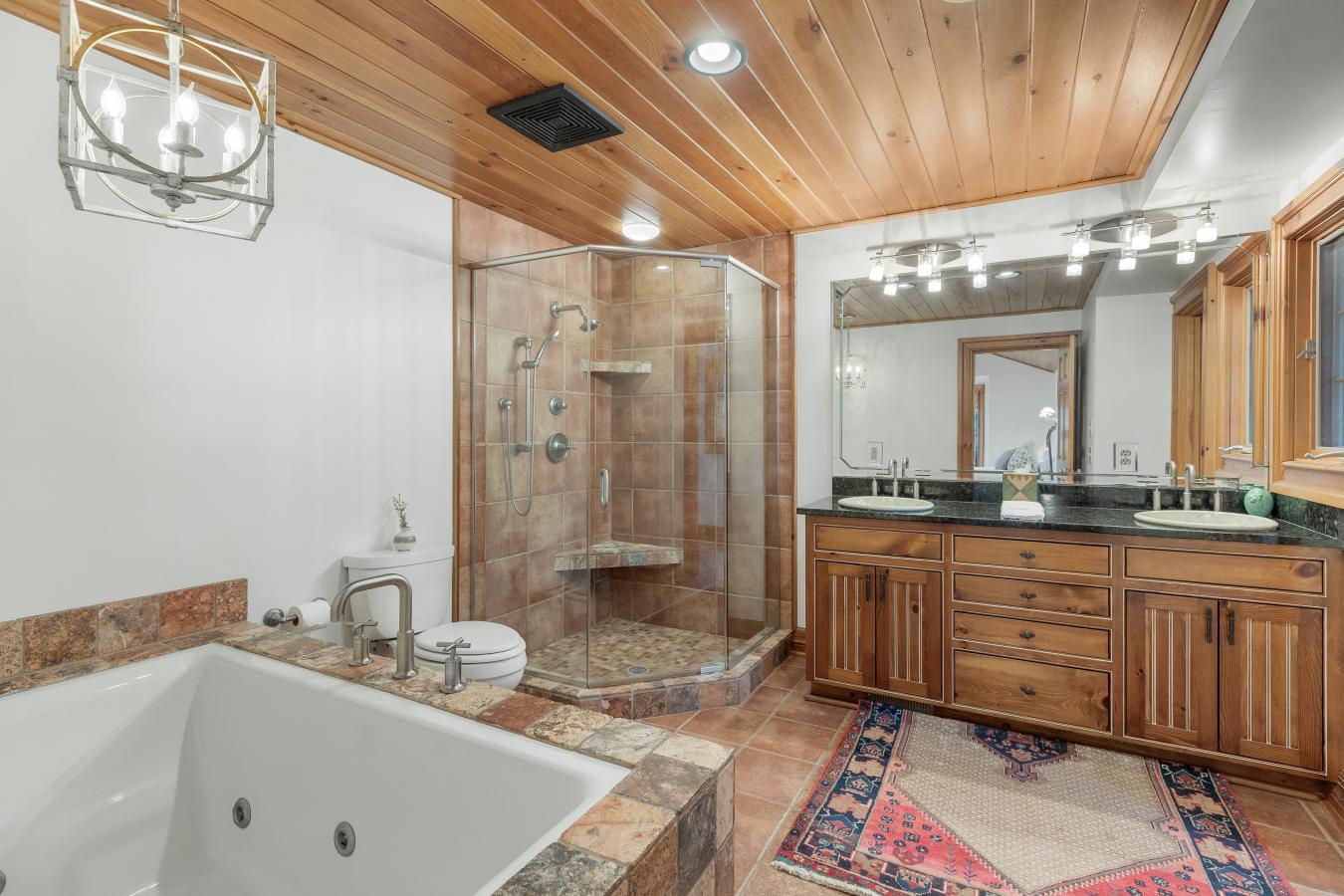 HIghlands, North Carolina, 28741, United States, 3 Bedrooms Bedrooms, ,3 BathroomsBathrooms,Residential,For Sale,1800941