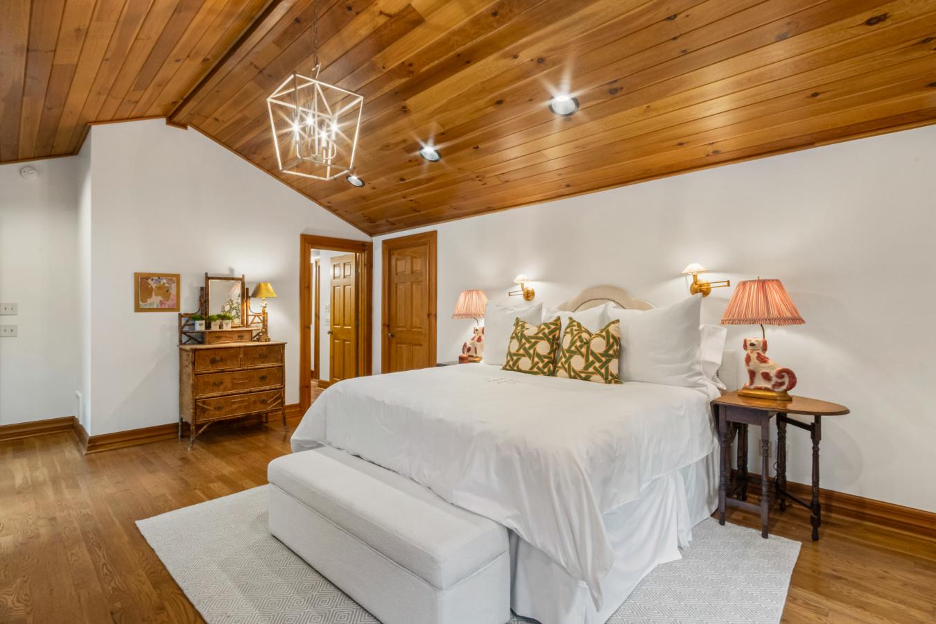 HIghlands, North Carolina, 28741, United States, 3 Bedrooms Bedrooms, ,3 BathroomsBathrooms,Residential,For Sale,1800941