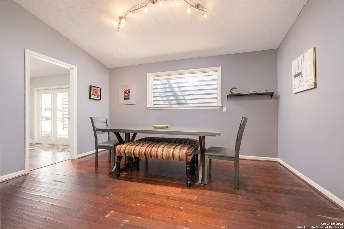 Shavano Park, Texas, 78231, United States, 3 Bedrooms Bedrooms, ,2 BathroomsBathrooms,Residential,For Sale,1807986