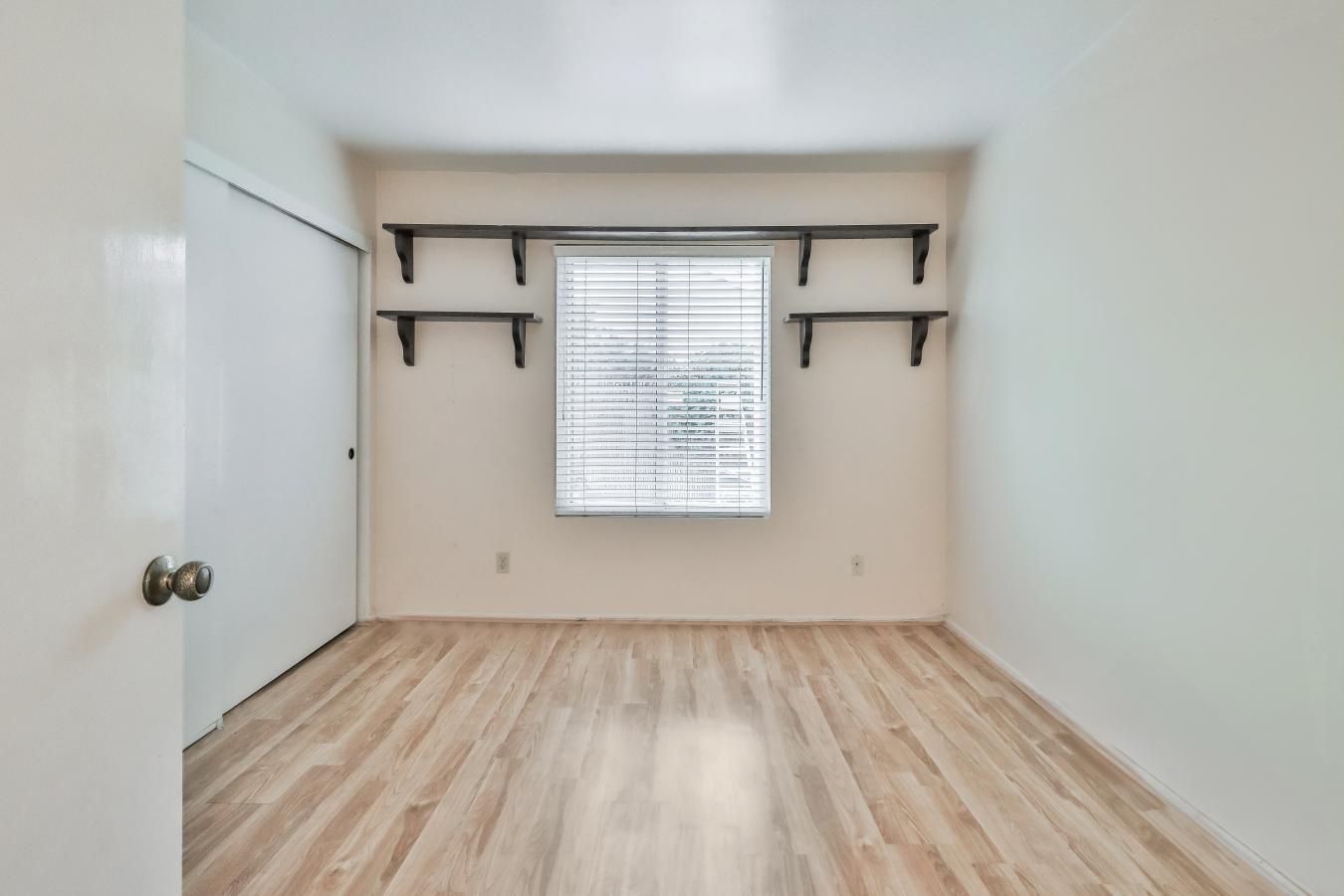 Camarillo, California, 93010, United States, 4 Bedrooms Bedrooms, ,3 BathroomsBathrooms,Residential,For Sale,1807981