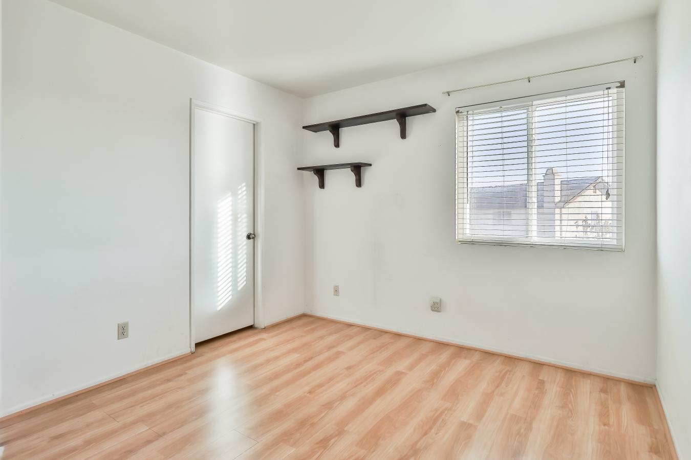 Camarillo, California, 93010, United States, 4 Bedrooms Bedrooms, ,3 BathroomsBathrooms,Residential,For Sale,1807981