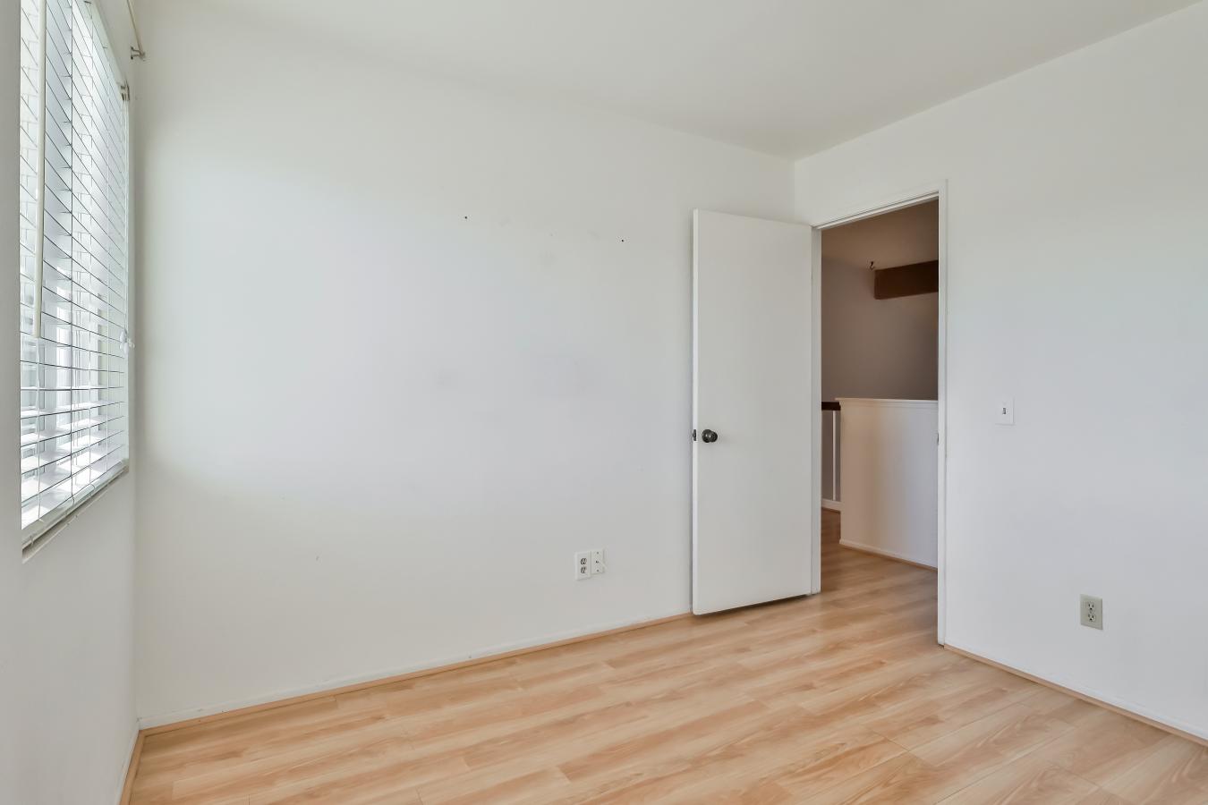 Camarillo, California, 93010, United States, 4 Bedrooms Bedrooms, ,3 BathroomsBathrooms,Residential,For Sale,1807981