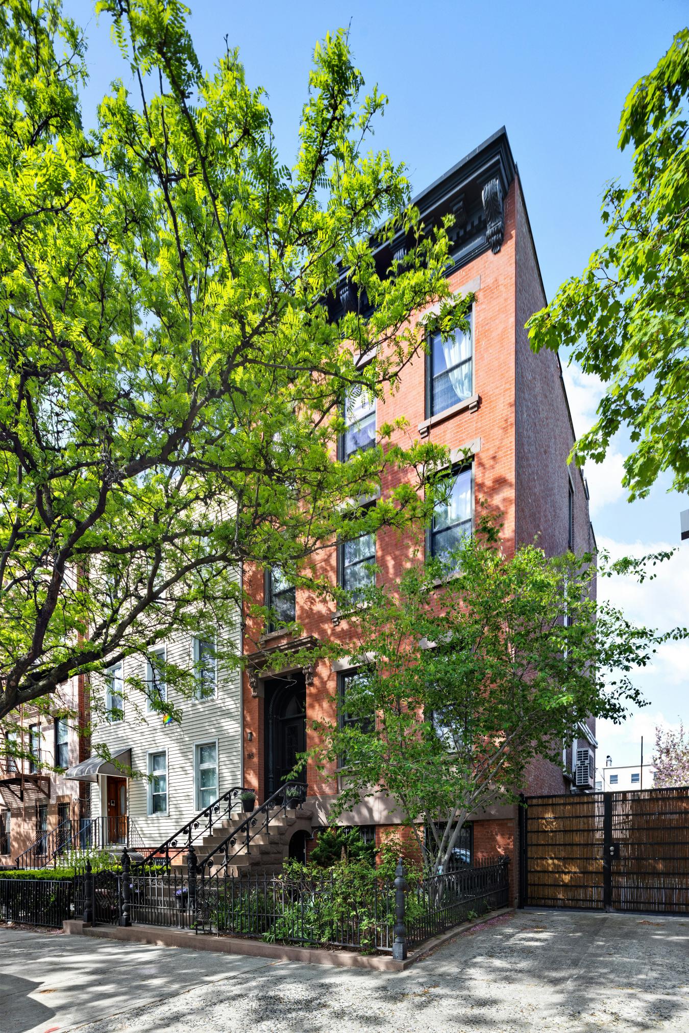 Gowanus, New York, 11215, United States, 5 Bedrooms Bedrooms, ,3 BathroomsBathrooms,Residential,For Sale,1962221