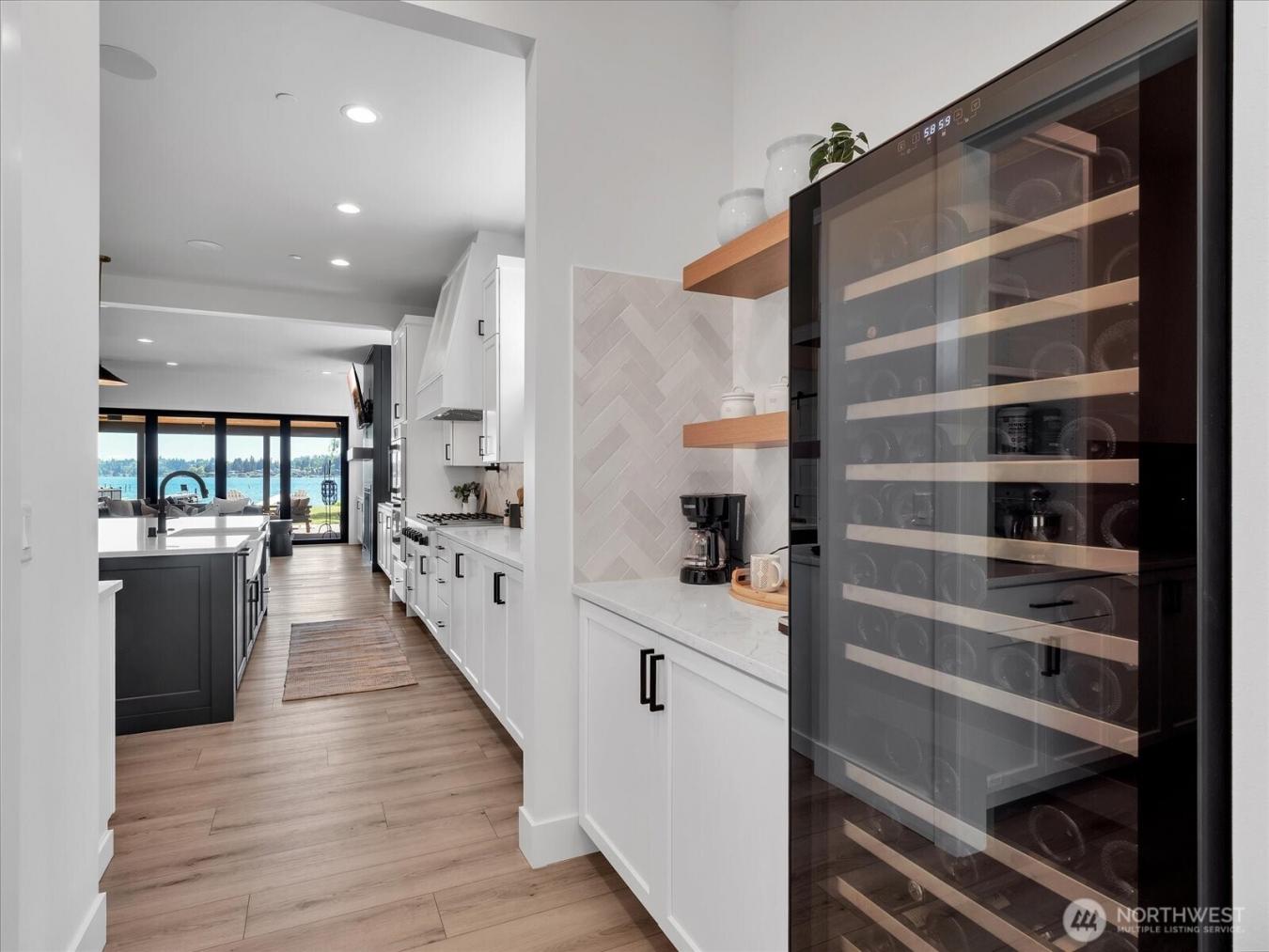 Lake Stevens, Washington, 98258, United States, 4 Bedrooms Bedrooms, ,4 BathroomsBathrooms,Residential,For Sale,1807957