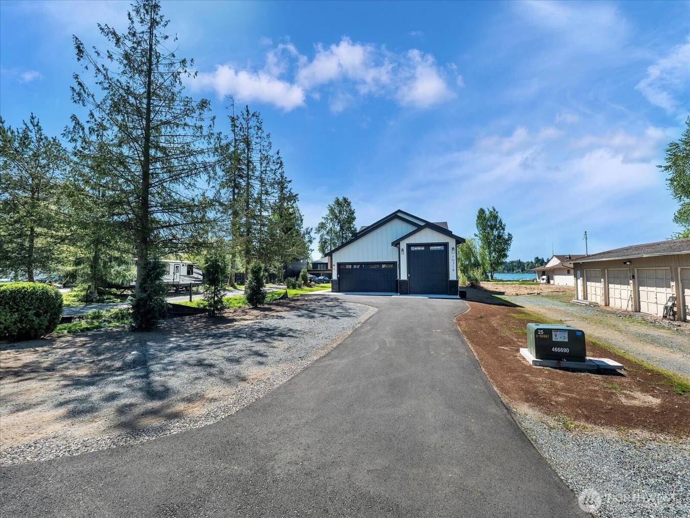 Lake Stevens, Washington, 98258, United States, 4 Bedrooms Bedrooms, ,4 BathroomsBathrooms,Residential,For Sale,1807957