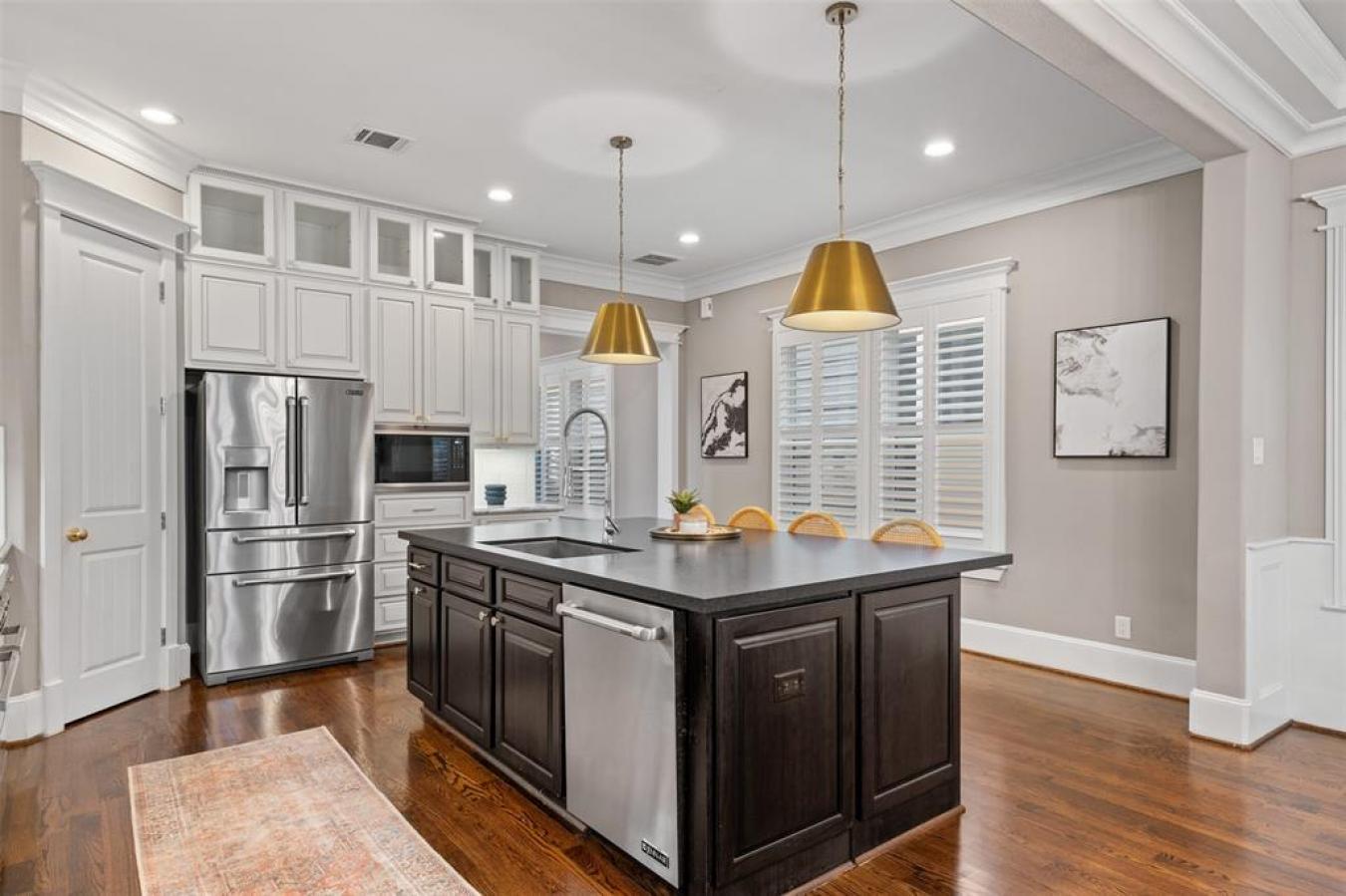 Houston, Texas, 77008, United States, 4 Bedrooms Bedrooms, ,4 BathroomsBathrooms,Residential,For Sale,1807954