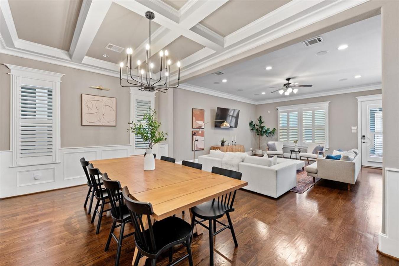 Houston, Texas, 77008, United States, 4 Bedrooms Bedrooms, ,4 BathroomsBathrooms,Residential,For Sale,1807954