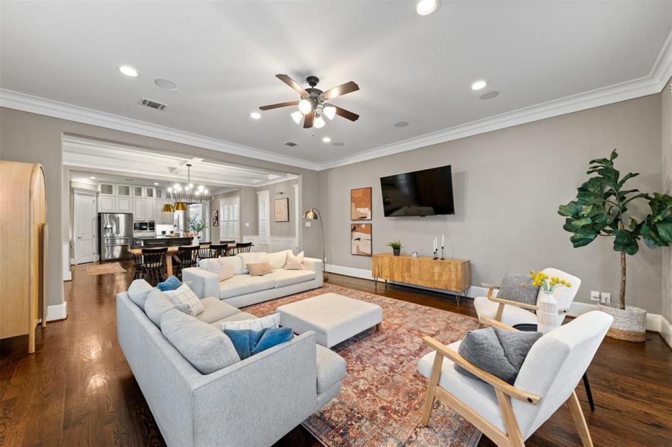 Houston, Texas, 77008, United States, 4 Bedrooms Bedrooms, ,4 BathroomsBathrooms,Residential,For Sale,1807954