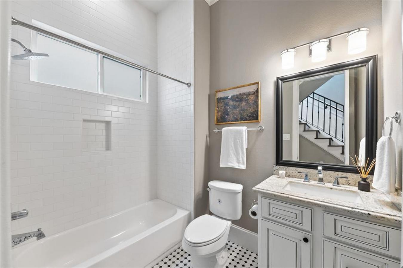 Houston, Texas, 77008, United States, 4 Bedrooms Bedrooms, ,4 BathroomsBathrooms,Residential,For Sale,1807954