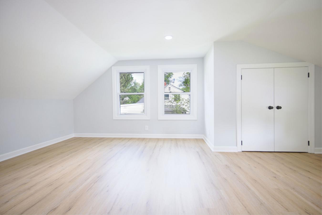 Rockville, Maryland, 20851, United States, 4 Bedrooms Bedrooms, ,2 BathroomsBathrooms,Residential,For Sale,1807952