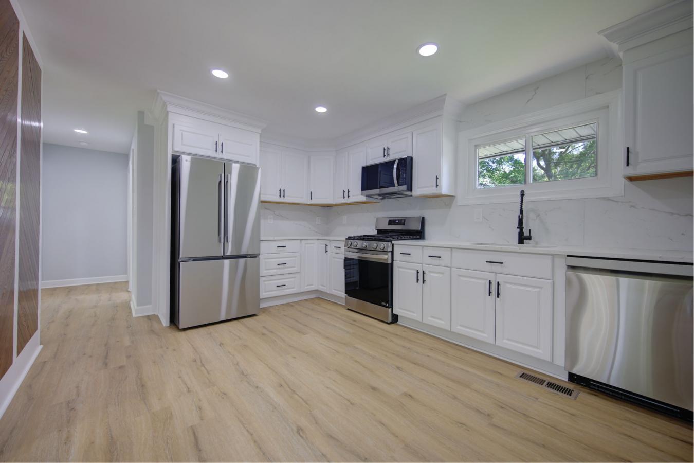 Rockville, Maryland, 20851, United States, 4 Bedrooms Bedrooms, ,2 BathroomsBathrooms,Residential,For Sale,1807952