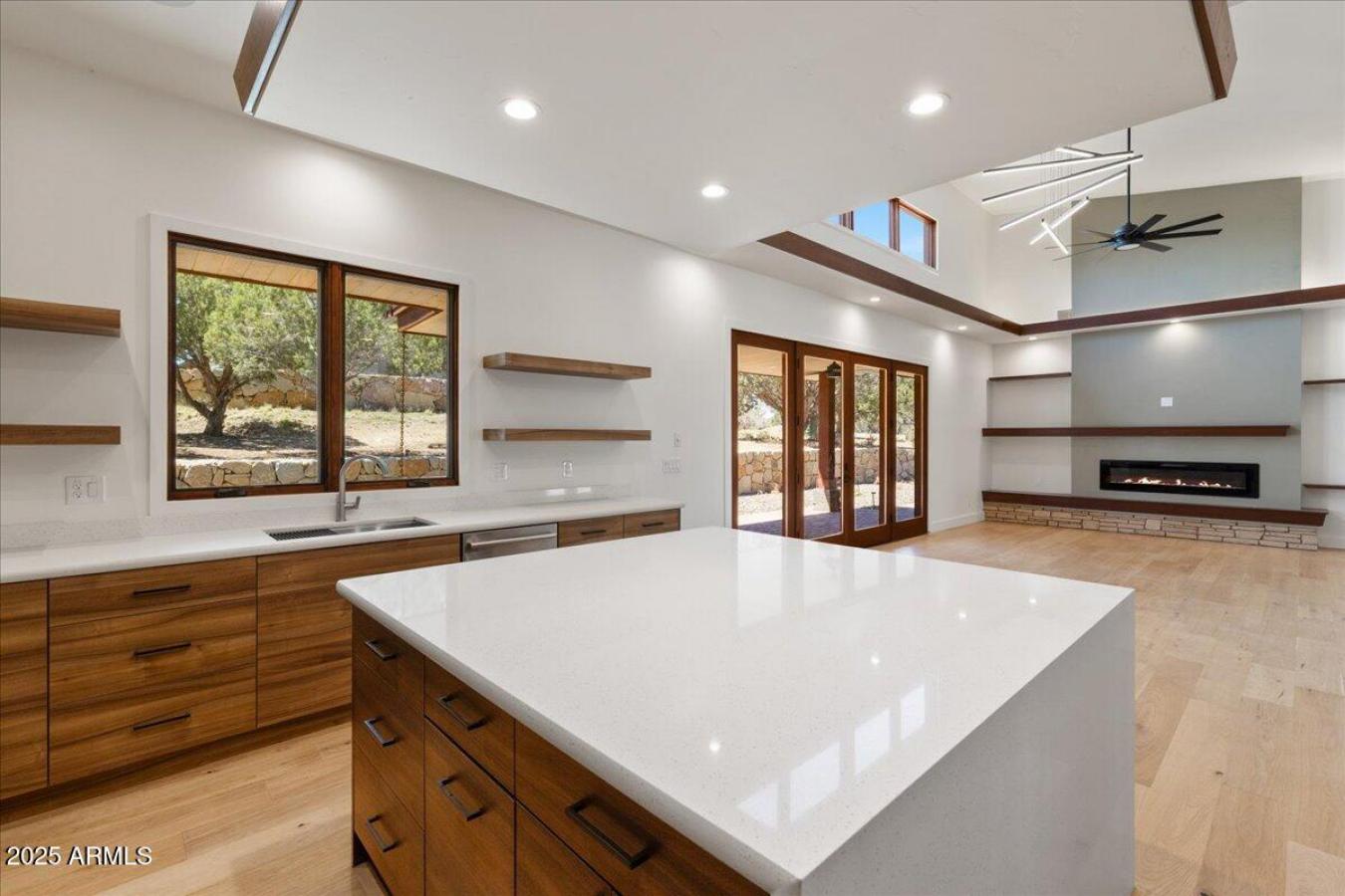 Prescott, Arizona, 86305, United States, 3 Bedrooms Bedrooms, ,3 BathroomsBathrooms,Residential,For Sale,1807948