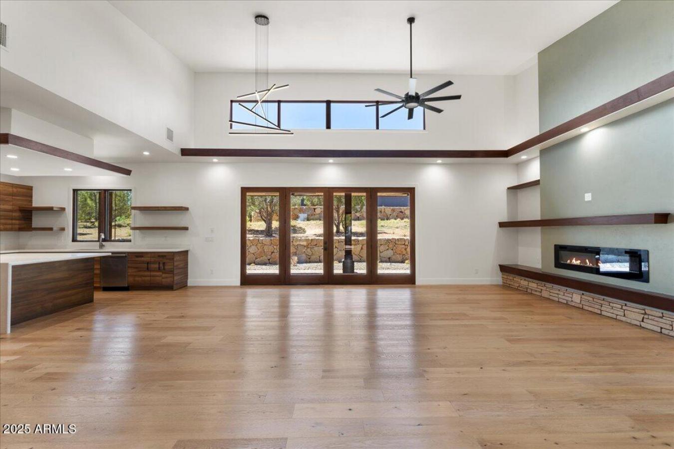 Prescott, Arizona, 86305, United States, 3 Bedrooms Bedrooms, ,3 BathroomsBathrooms,Residential,For Sale,1807948