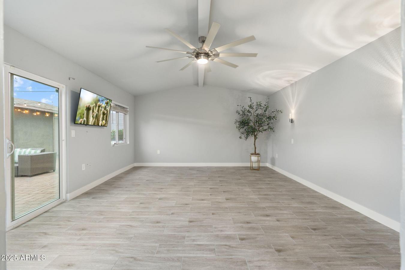 Phoenix, Arizona, 85020, United States, 4 Bedrooms Bedrooms, ,2 BathroomsBathrooms,Residential,For Sale,1800897